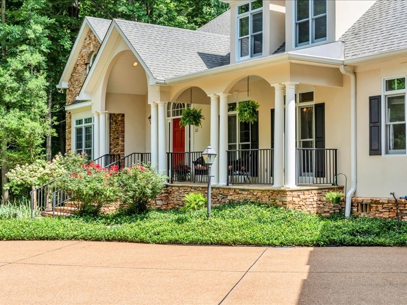 111 Arcadia Ct