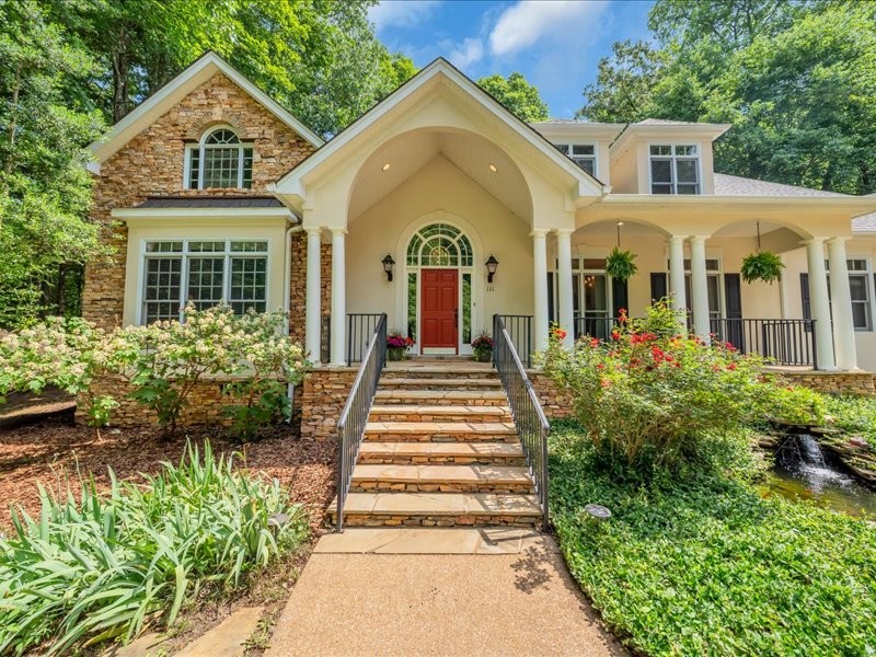 111 Arcadia Ct