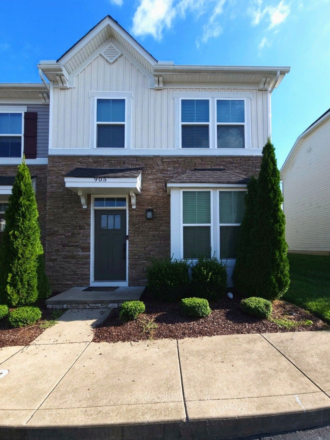 3.0-bed rental at 4316 Summercrest Blvd 905