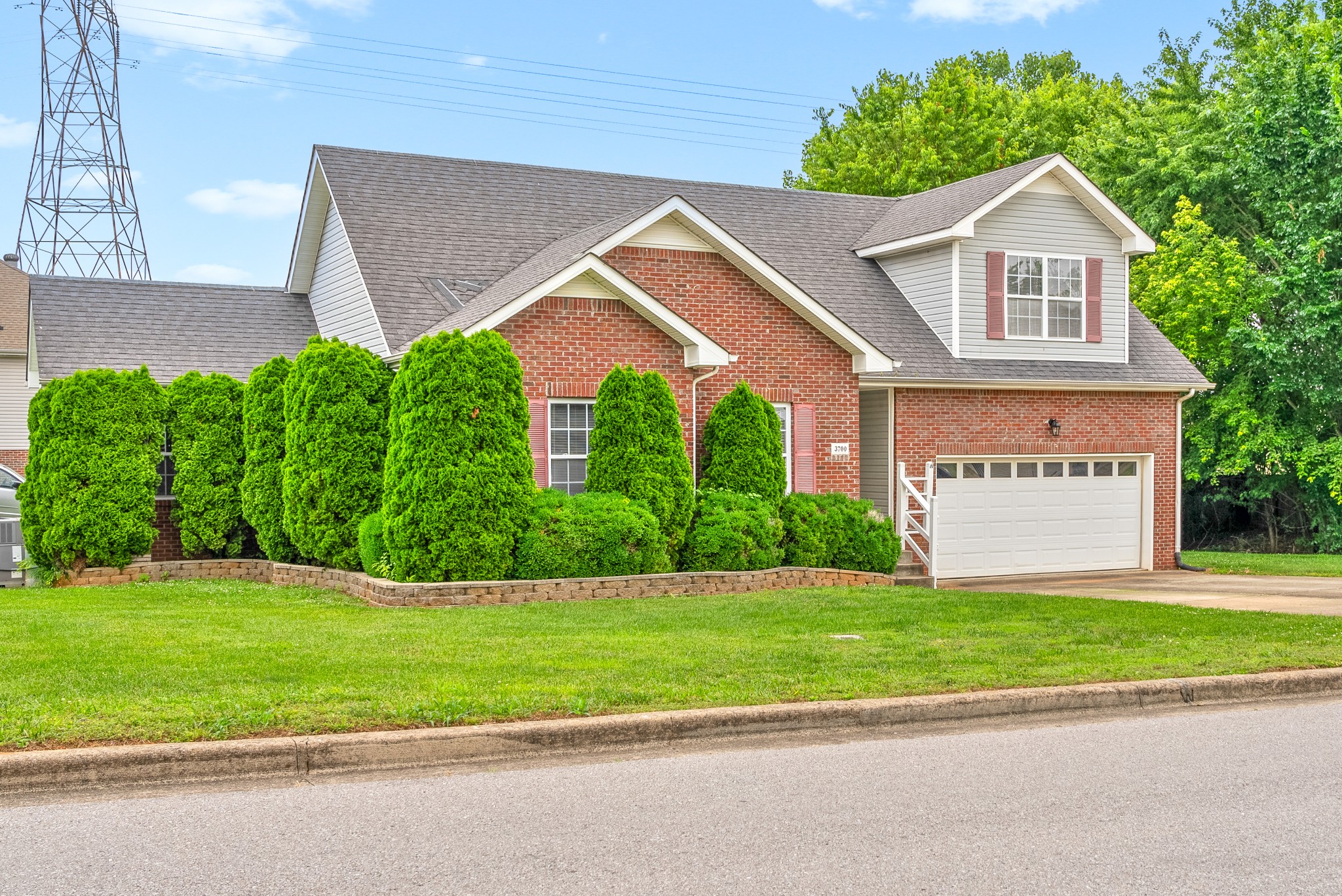 3700 Wheatfield Ln