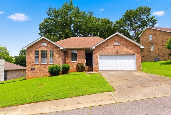 3-bed listing at 2961 Claymille Blvd, Nashville
