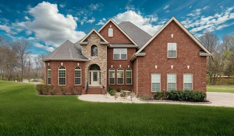 2001 Martins Bend Dr La Vergne TN 37086