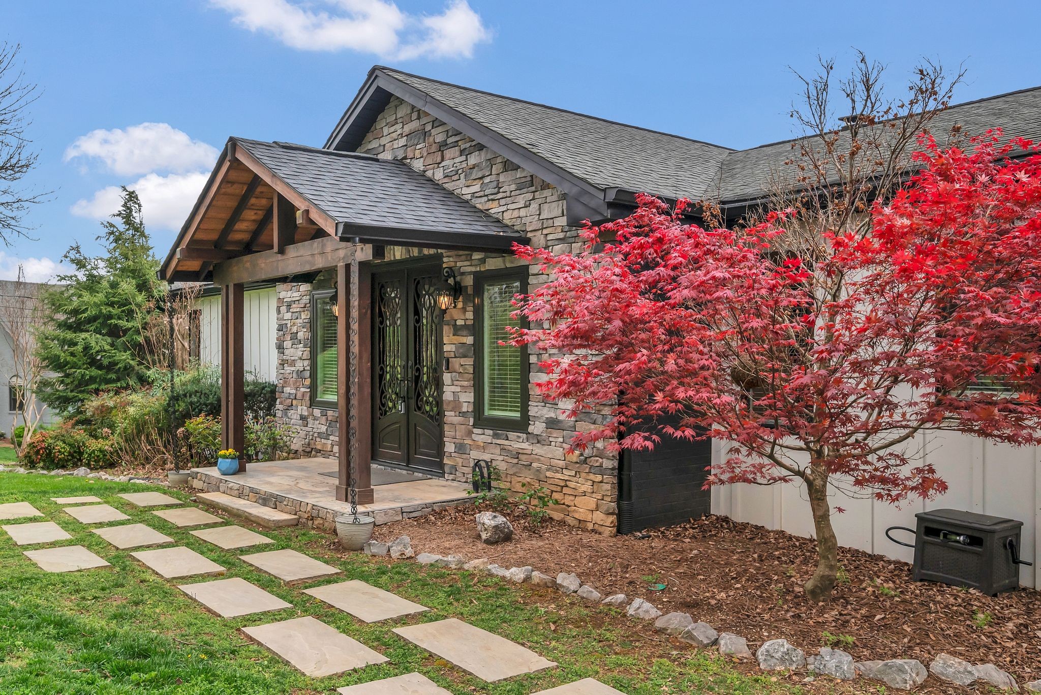 7019 Boone Trail Cir