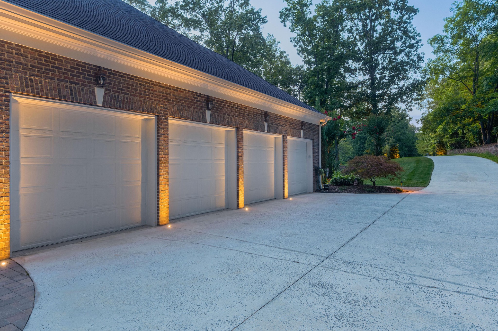 6803 Silver Cloud Cove