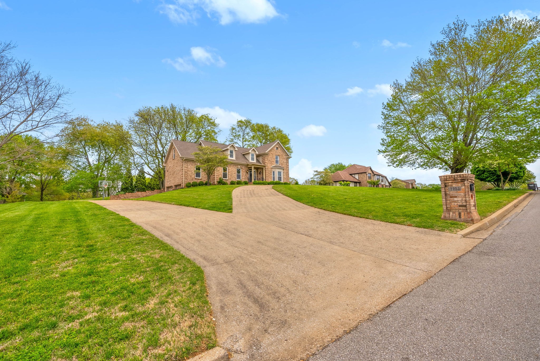 2203 Springlot Rd