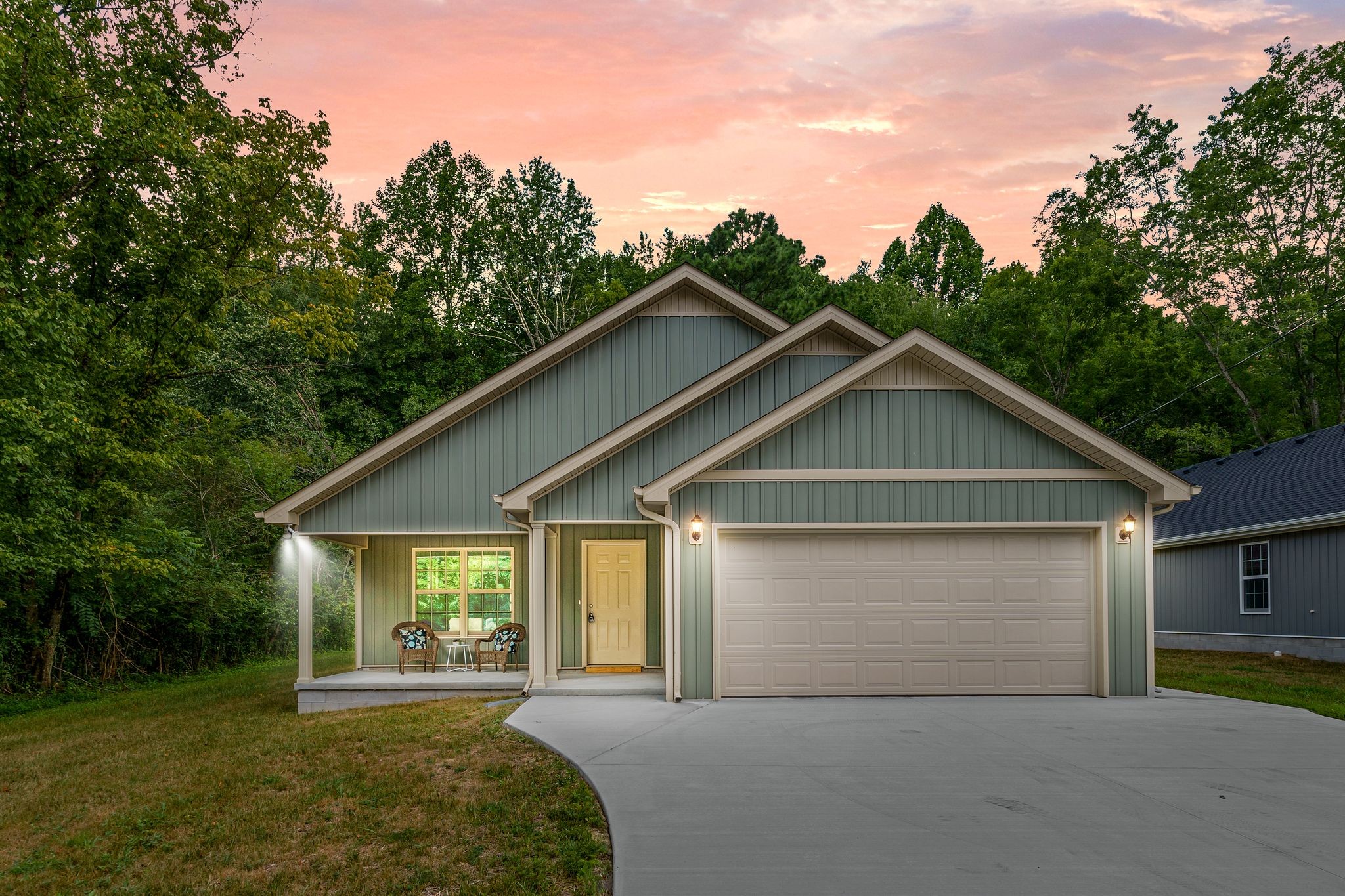 275 Fredonia Rd