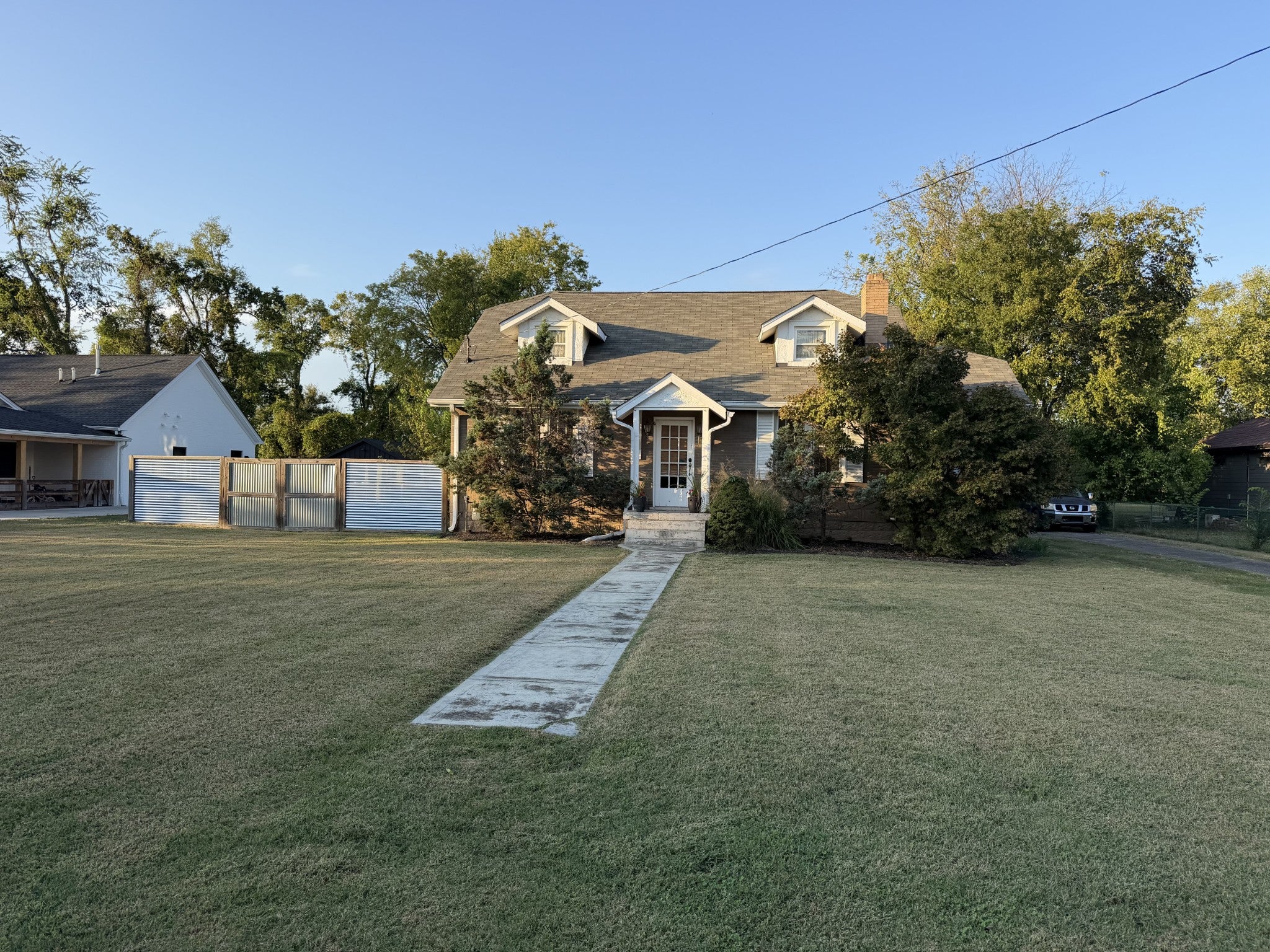 4-bed listing at 1005 Calvert St, Nashville