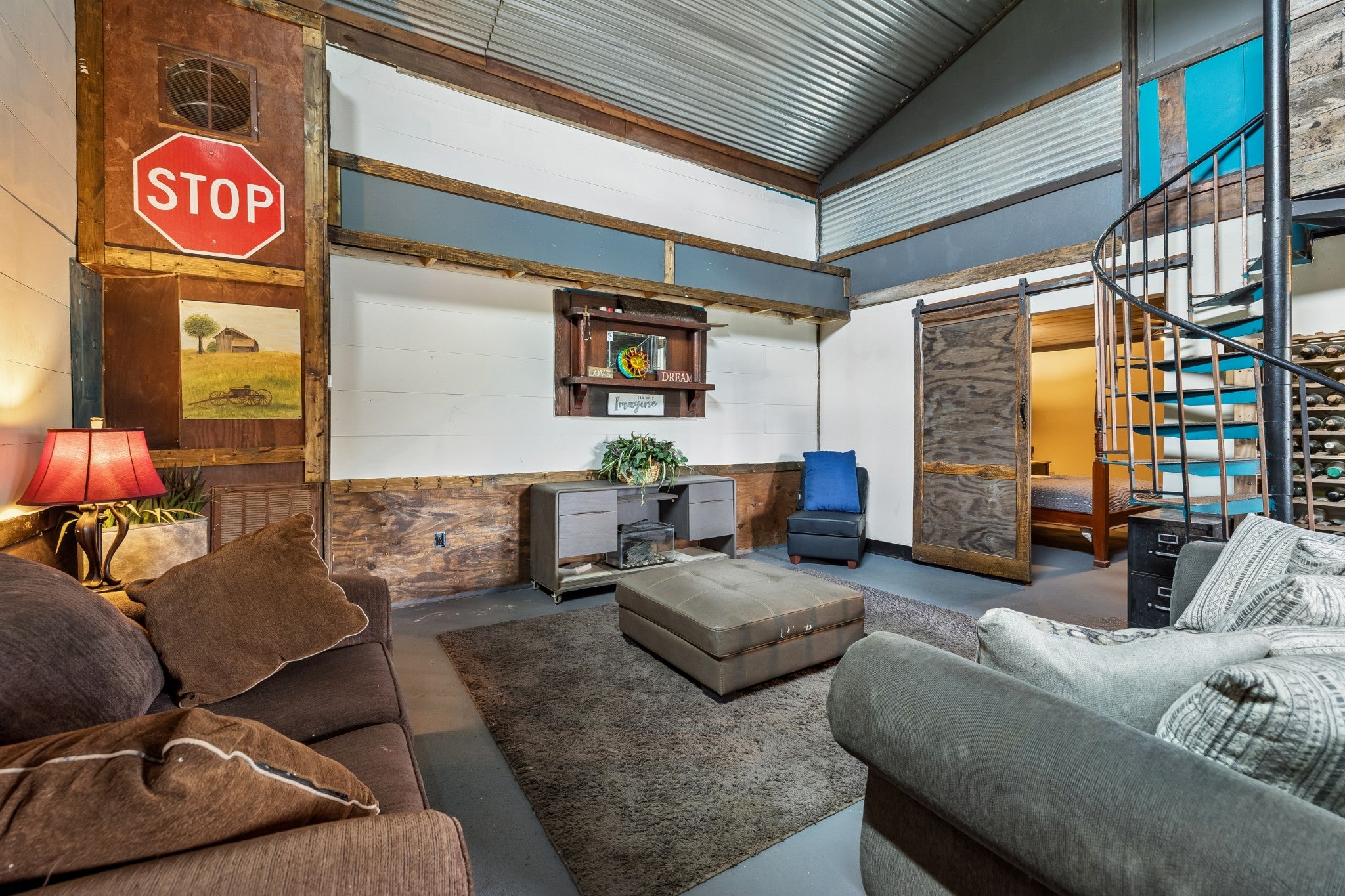 183 Phosphate Ln