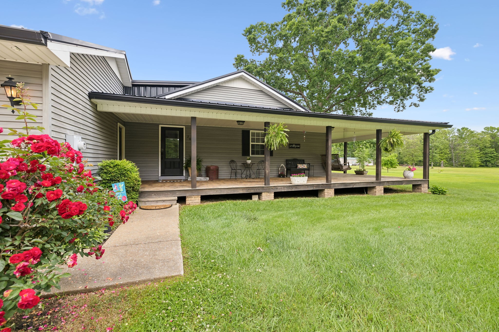 285 Henderson Rd
