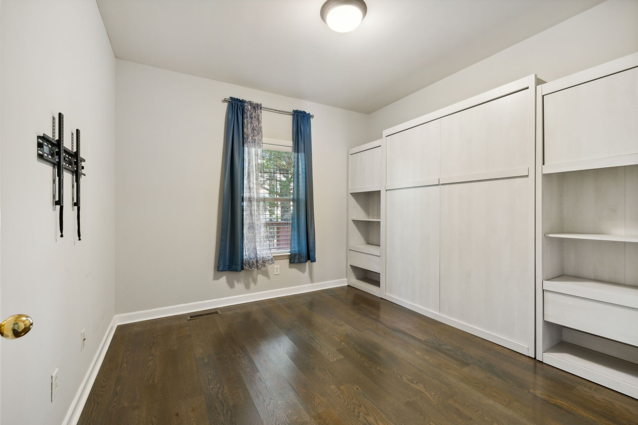 Brentwood, Tennessee 37027, United States, 5 Bedrooms Bedrooms, ,3 BathroomsBathrooms,Residential,Active,104649