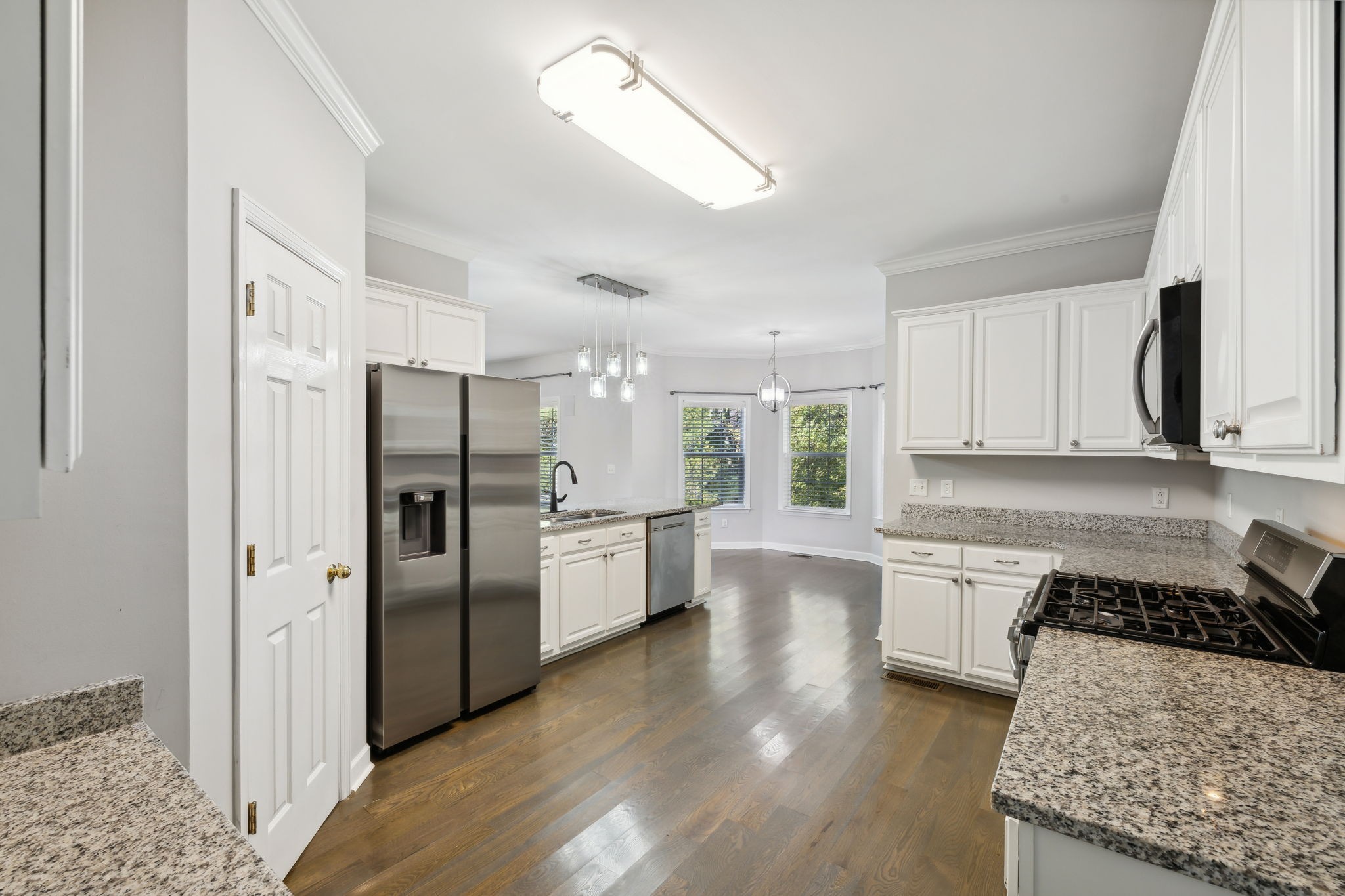 Brentwood, Tennessee 37027, United States, 5 Bedrooms Bedrooms, ,3 BathroomsBathrooms,Residential,Active,104649