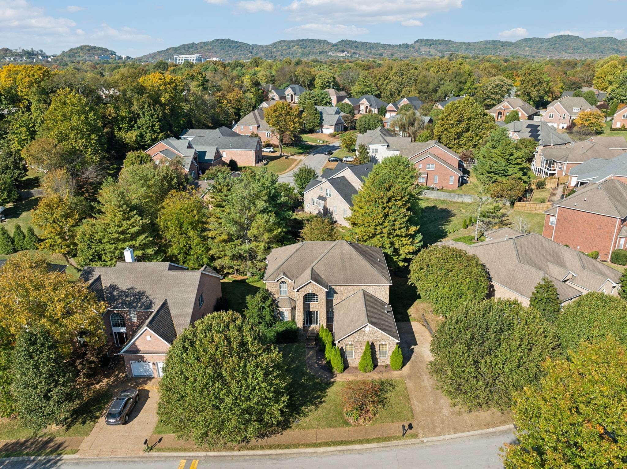 Brentwood, Tennessee 37027, United States, 5 Bedrooms Bedrooms, ,3 BathroomsBathrooms,Residential,Active,104649