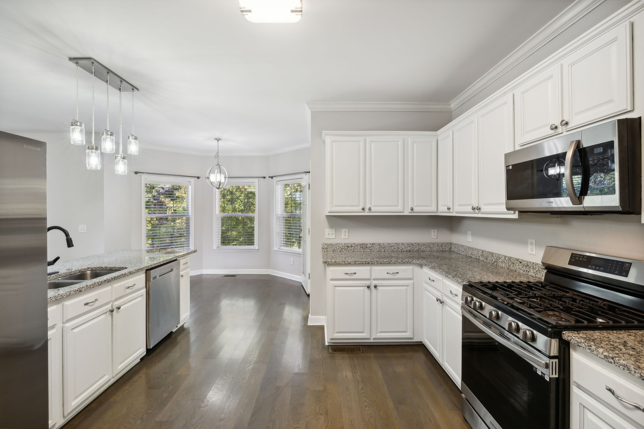 Brentwood, Tennessee 37027, United States, 5 Bedrooms Bedrooms, ,3 BathroomsBathrooms,Residential,Active,104649