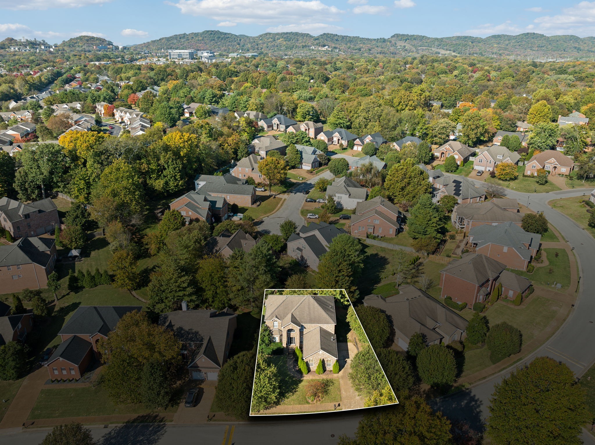 Brentwood, Tennessee 37027, United States, 5 Bedrooms Bedrooms, ,3 BathroomsBathrooms,Residential,Active,104649