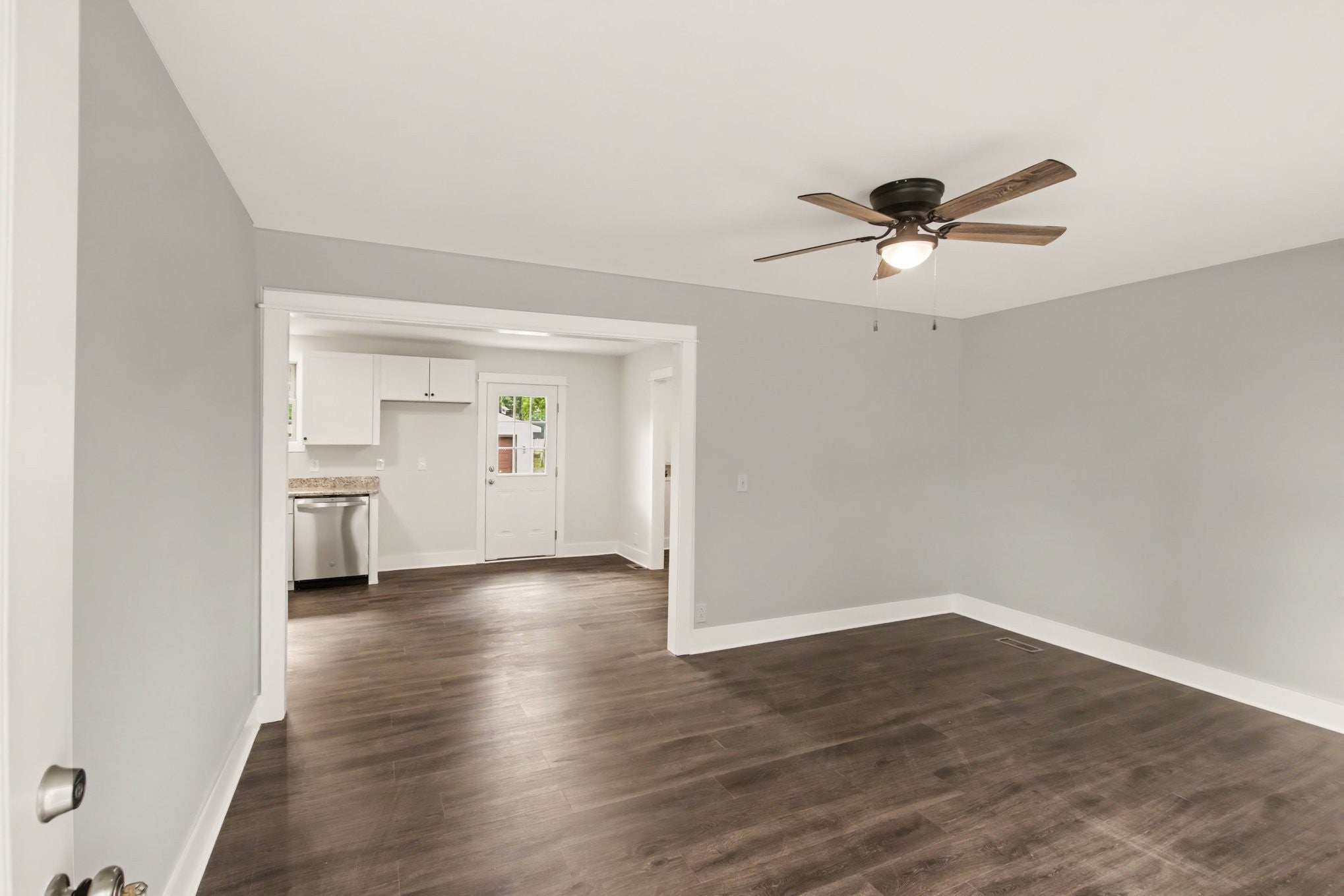 211 Hobbs Dr