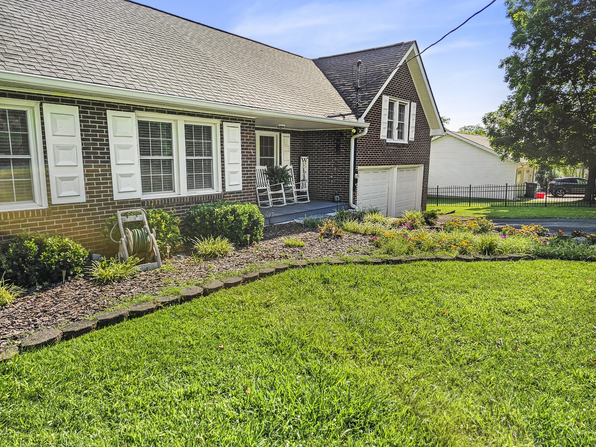 130 Sunset Dr