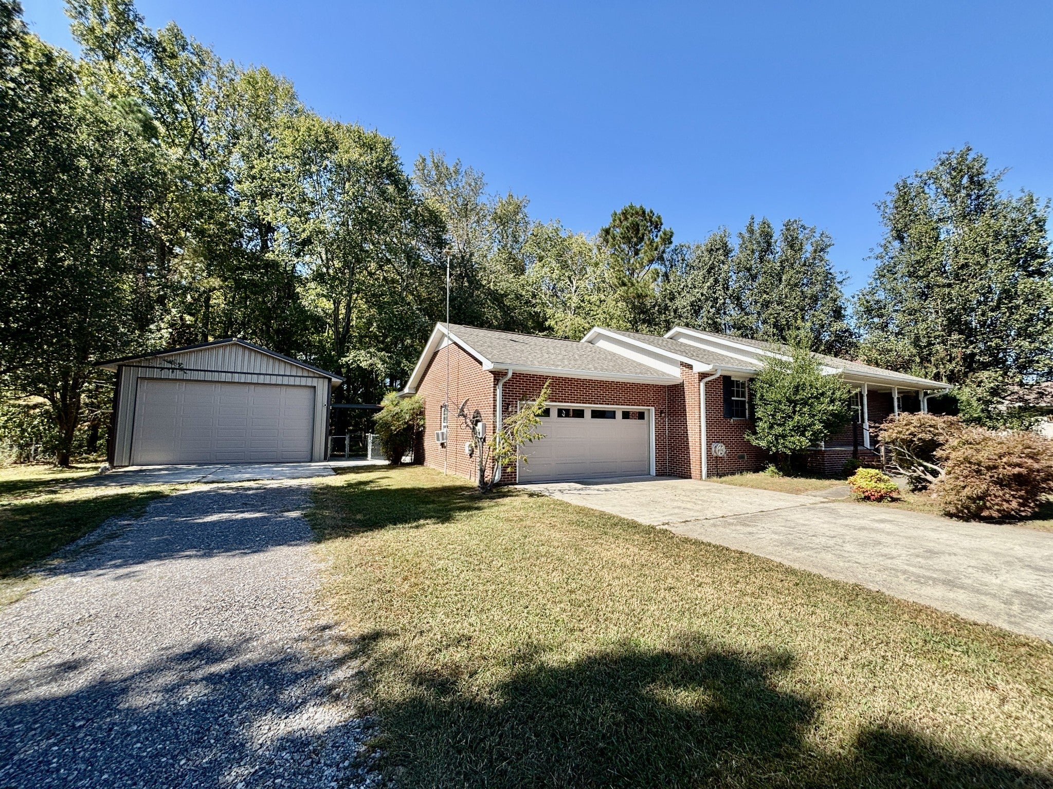 128 Lauren Lindsey Ln