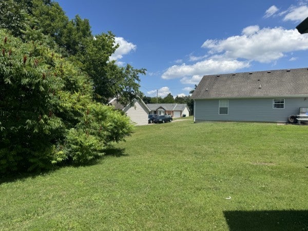 1302 Lyndsey Ridge Dr