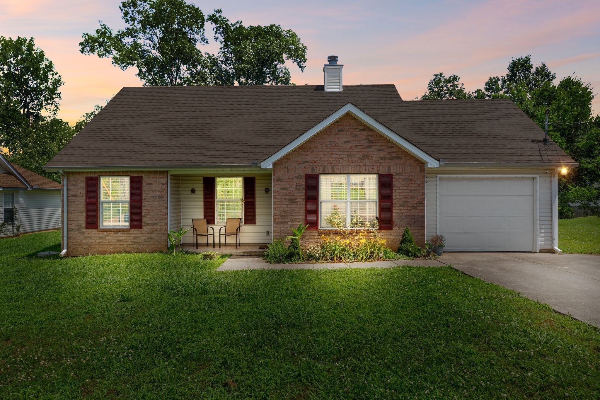 1302 Lyndsey Ridge Dr