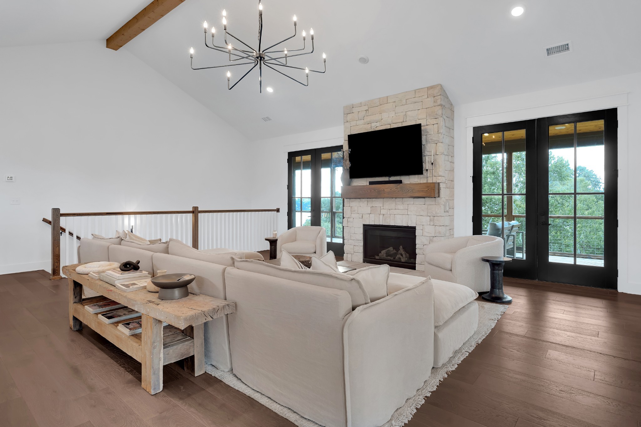 169 Joy Cir