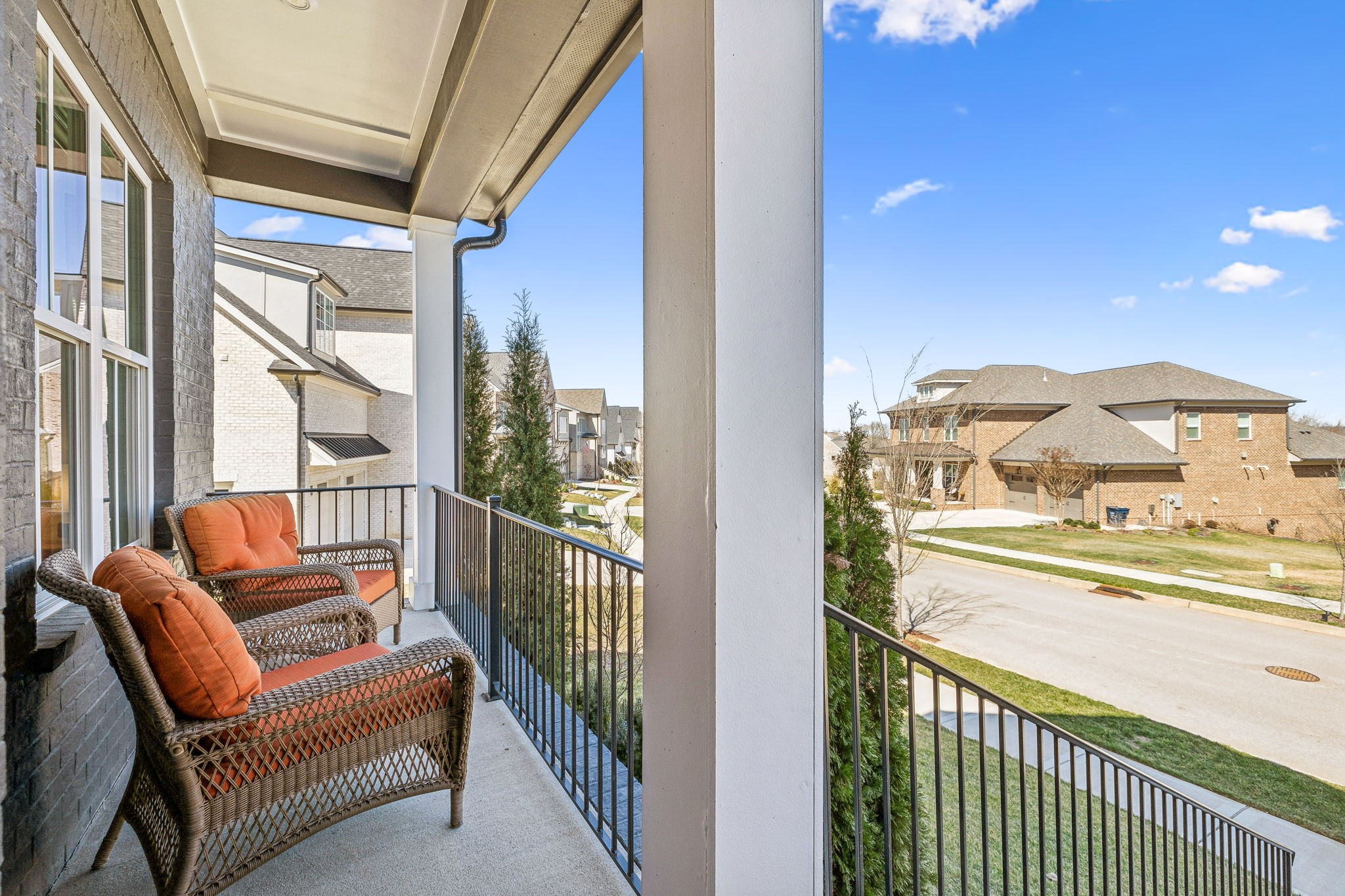 2725 Otterham Dr