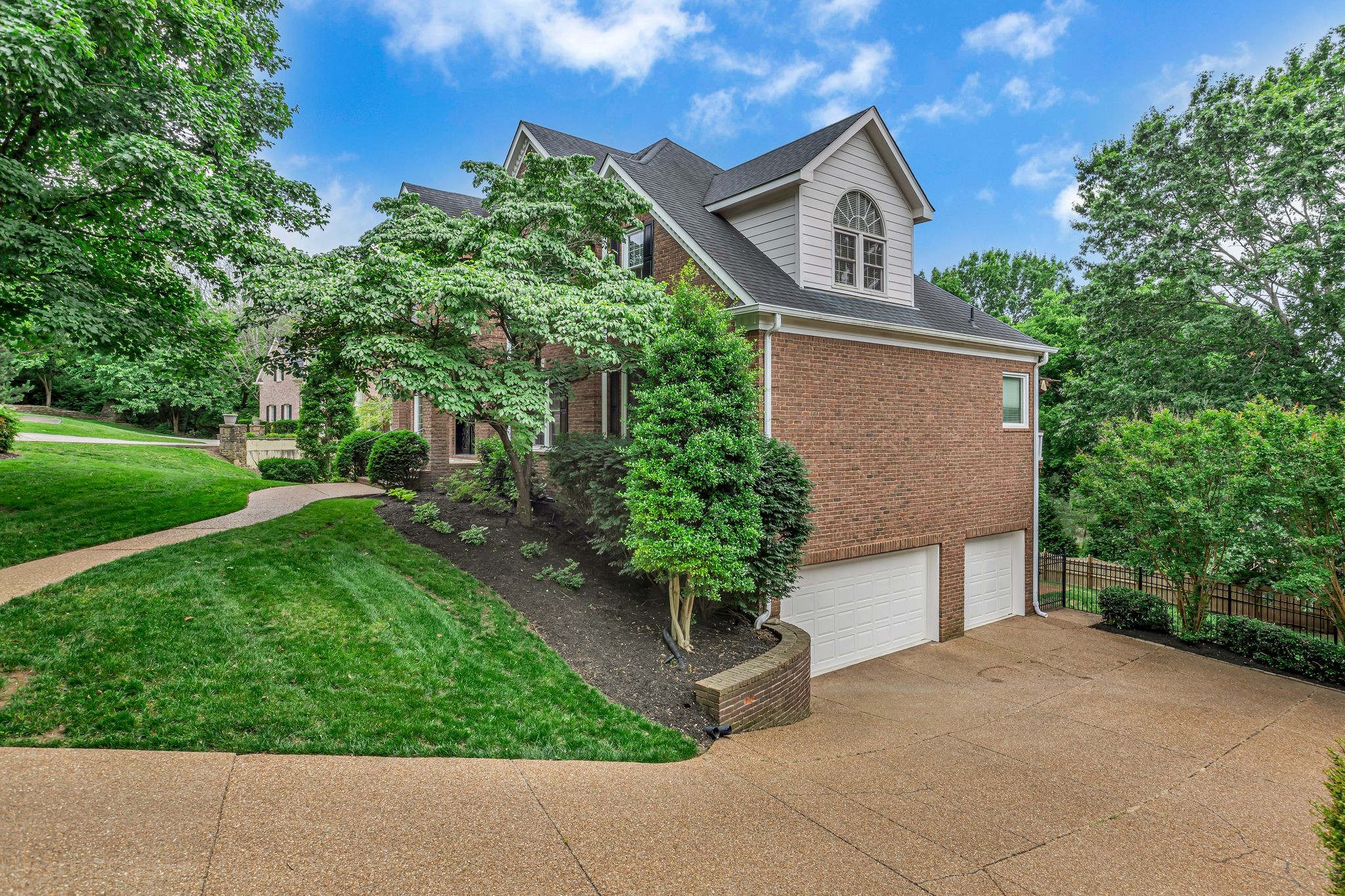 621 German Ln