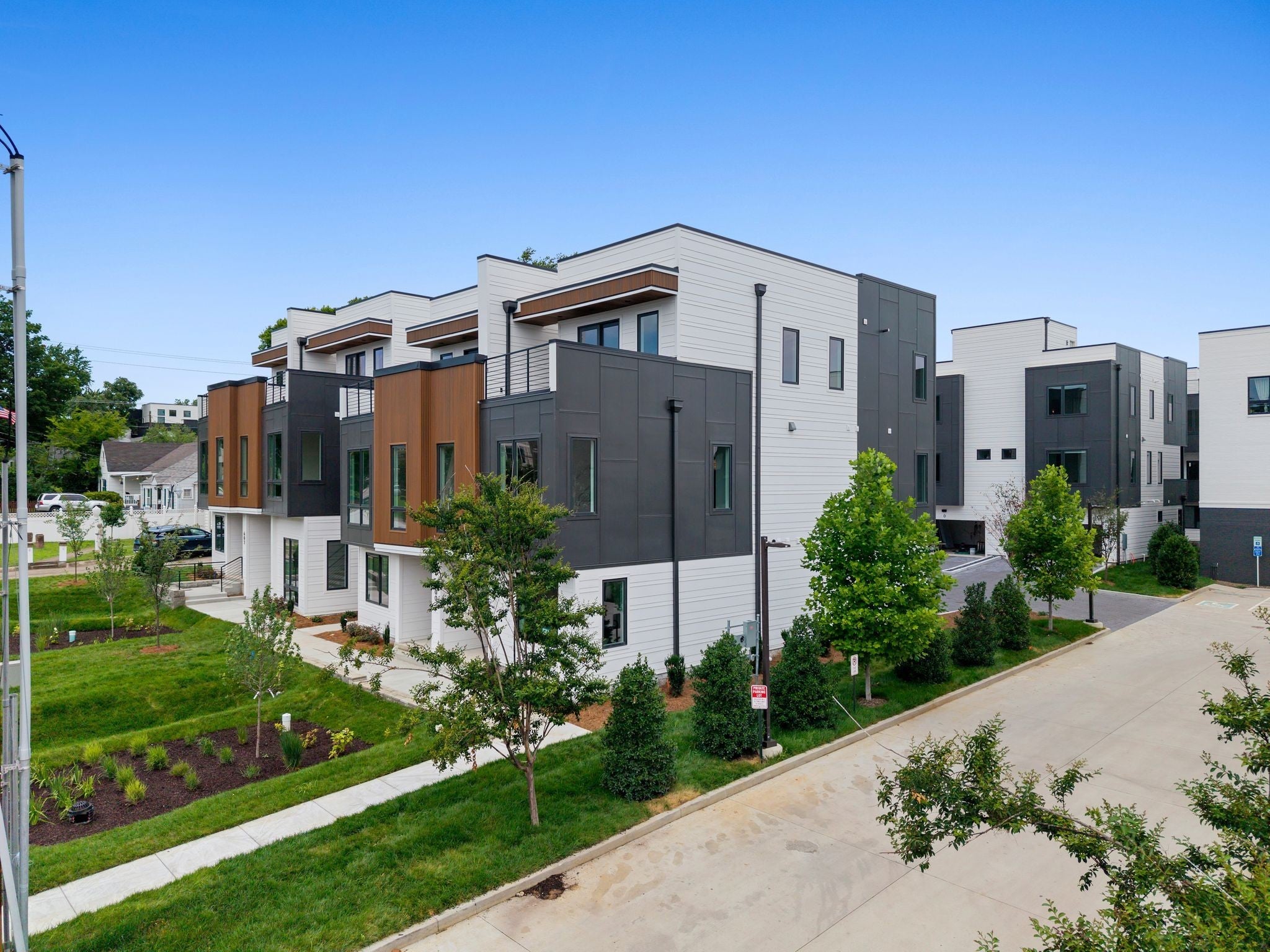 4-bed listing at 602 Southgate Avenue E, Nashville