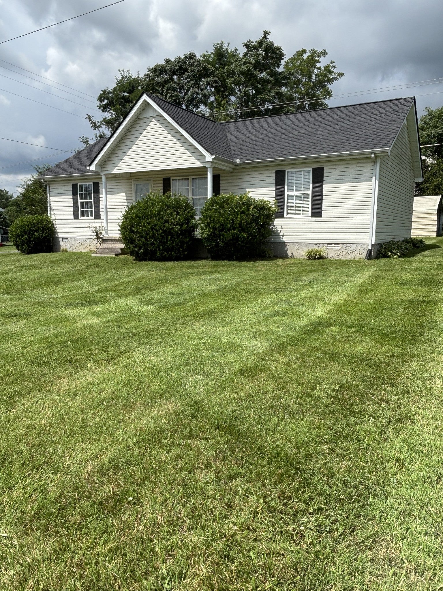 84 Kristen Dr