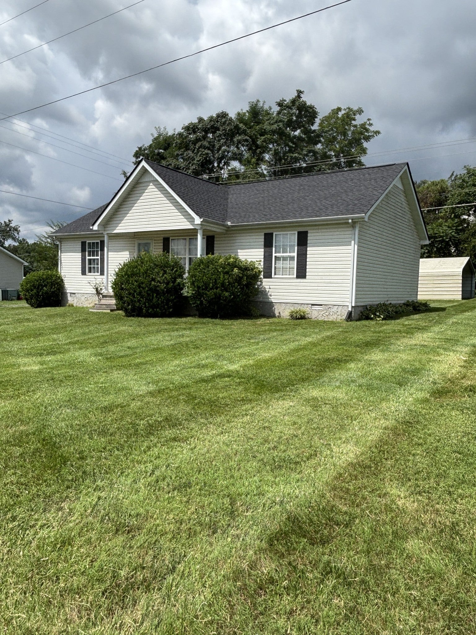 84 Kristen Dr