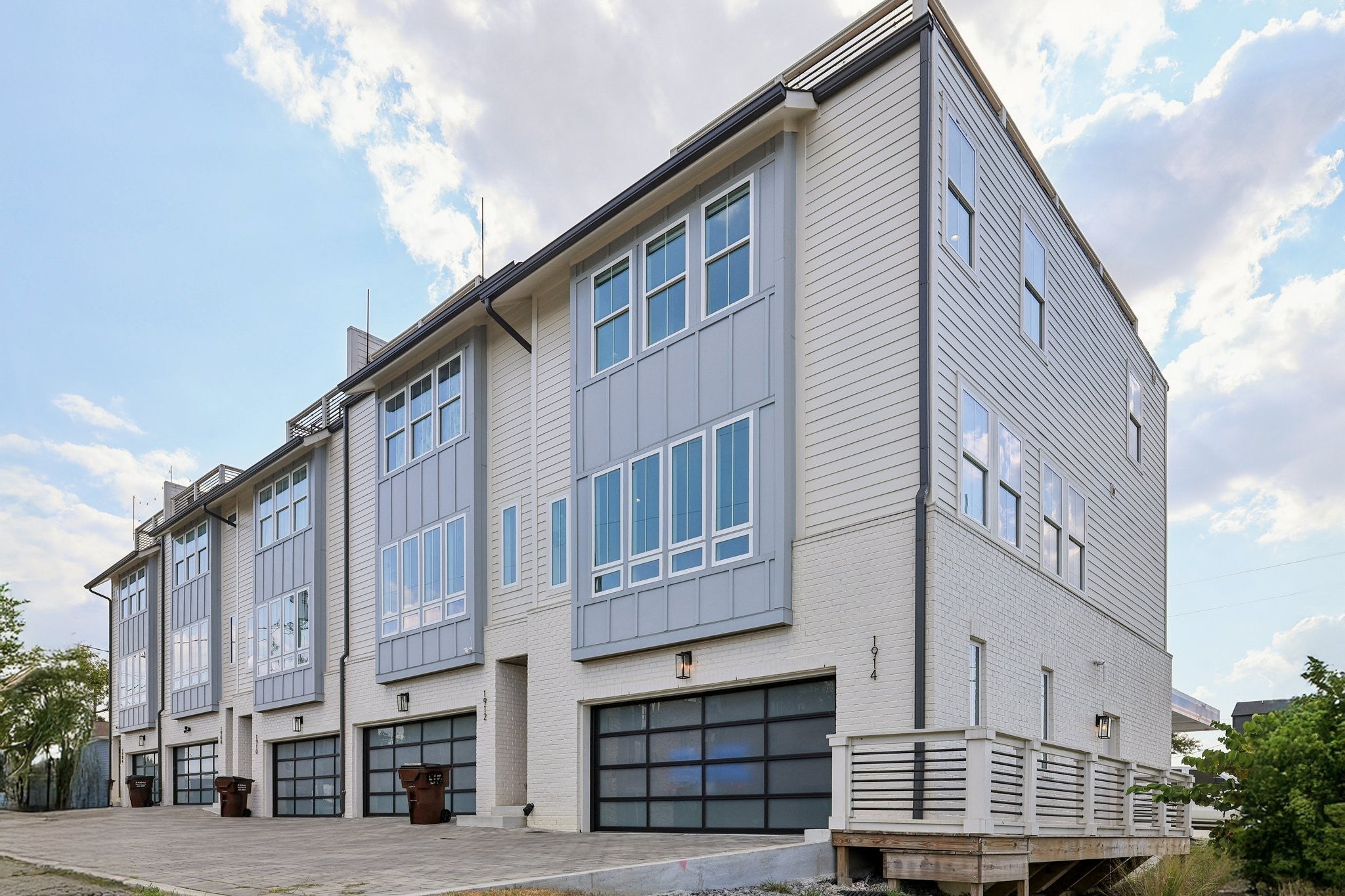 3-bed listing at 1914 Lischey Ave, Nashville