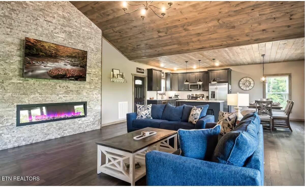 3325 Grouse Ridge Lane