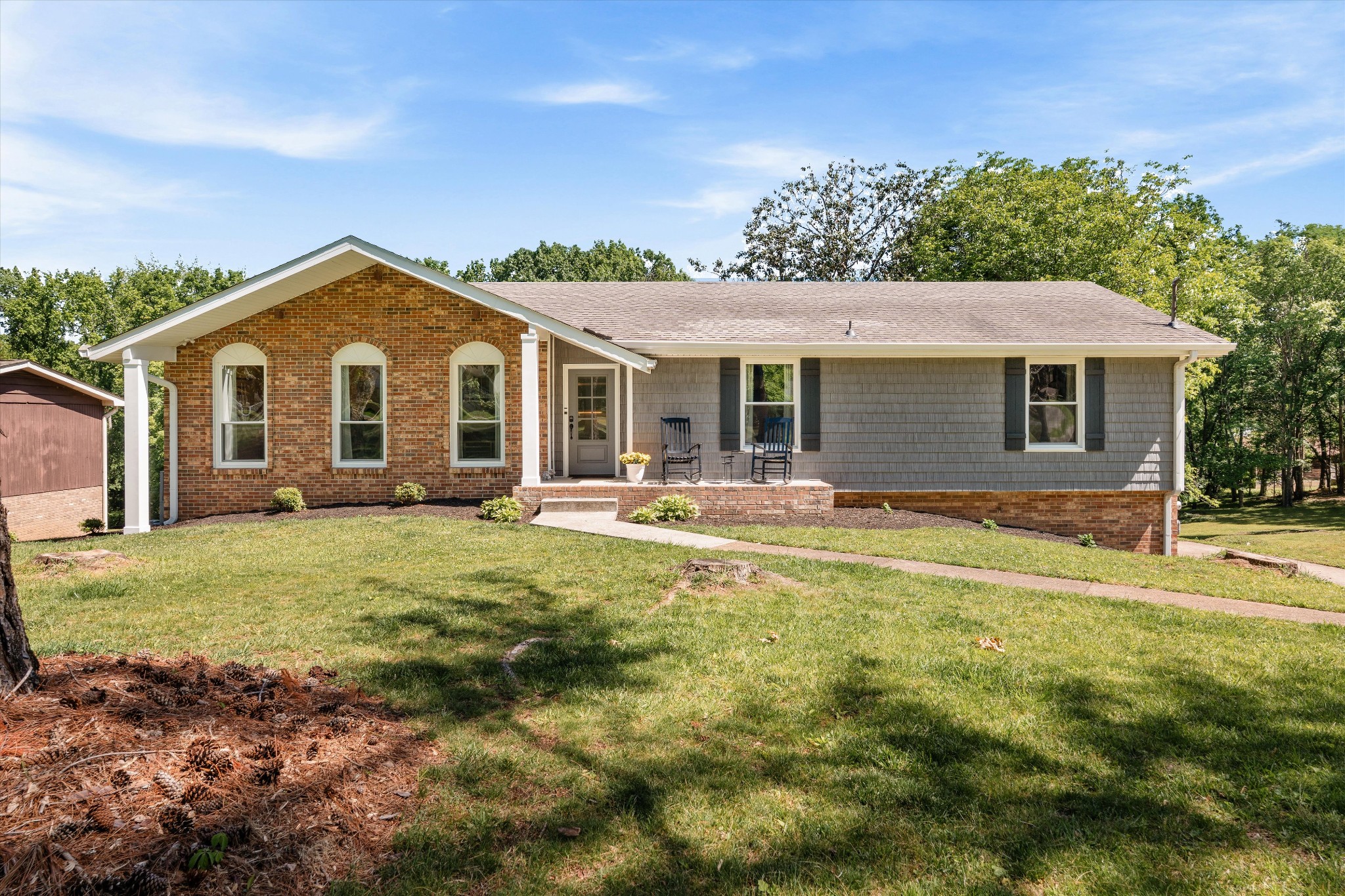 613 Oakwood Ter