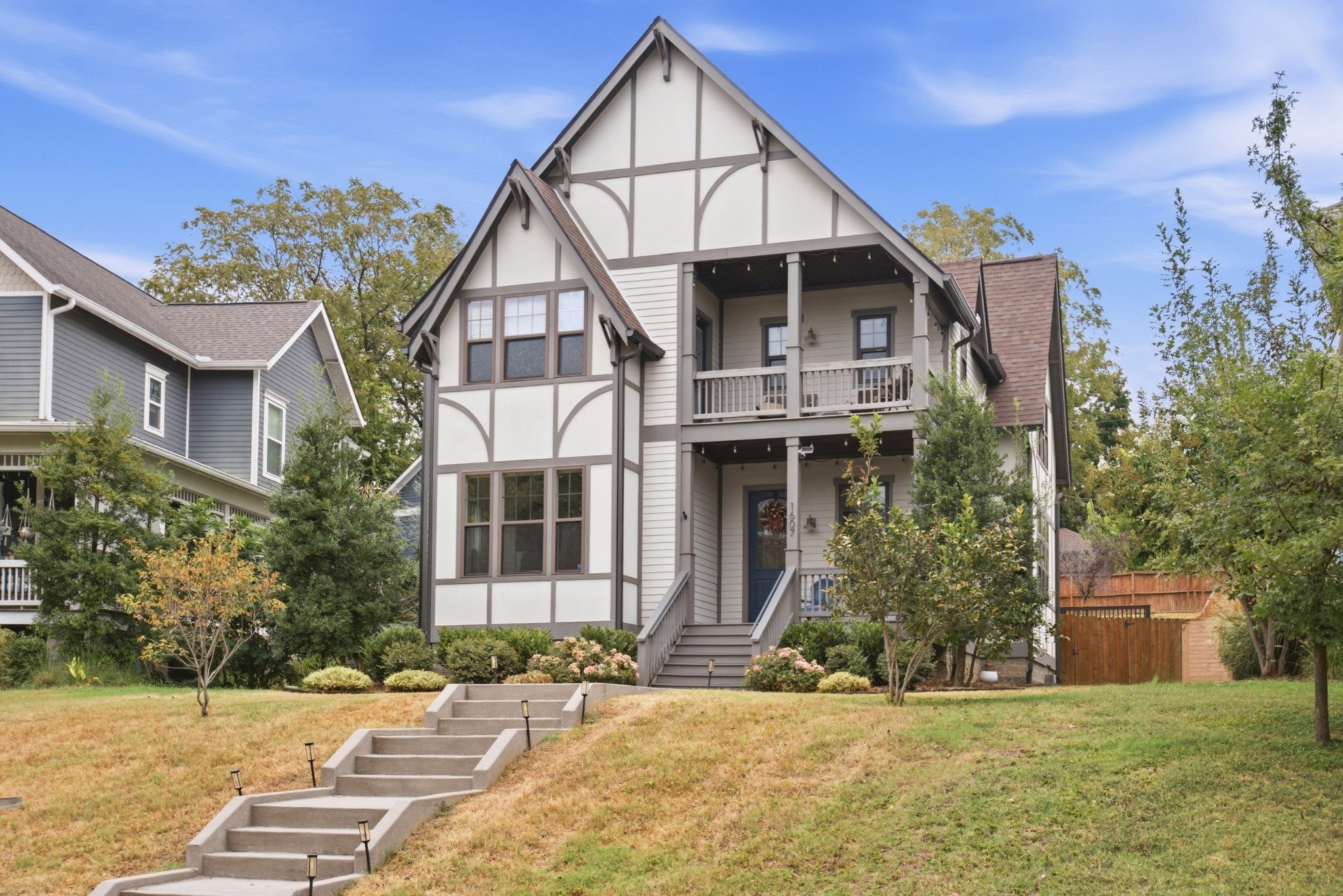 1607 Electric Ave