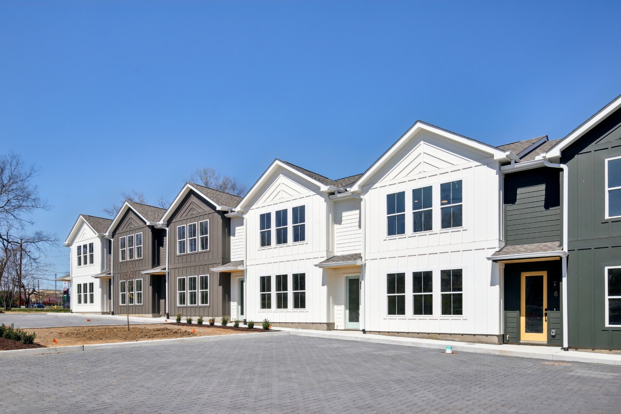 377 Archwood Dr