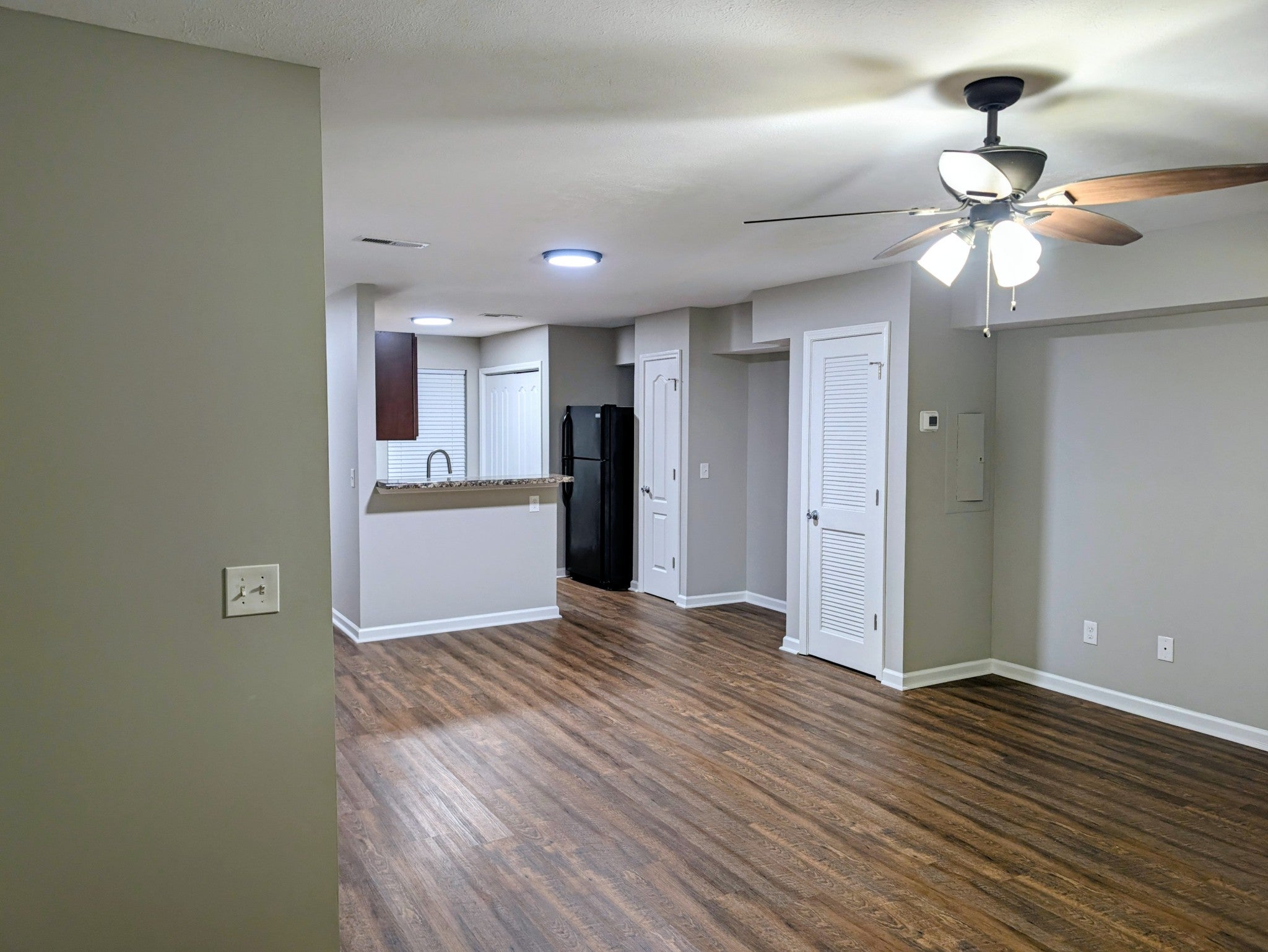 1561 Center Pointe Dr