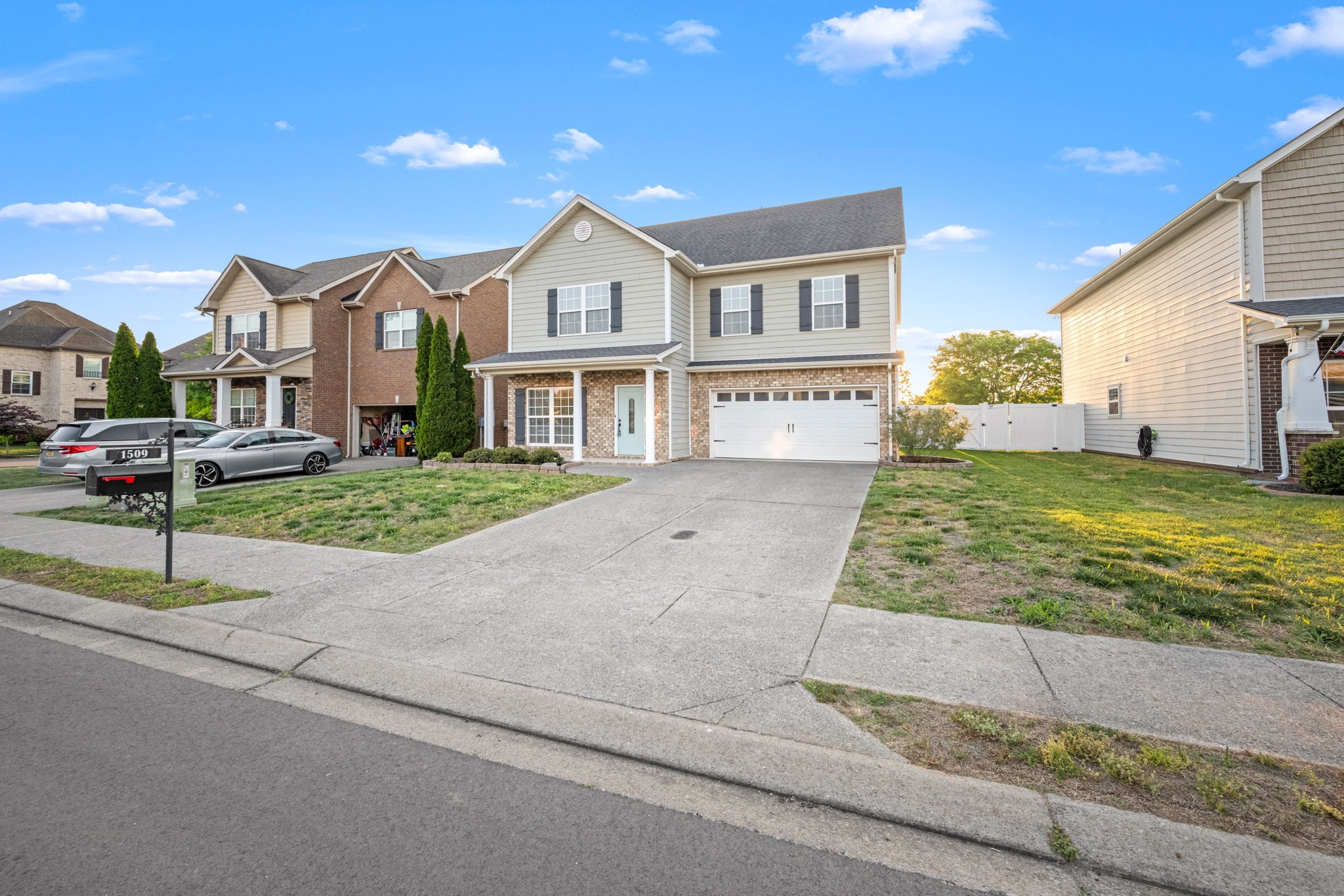 1509 Barnsley Dr