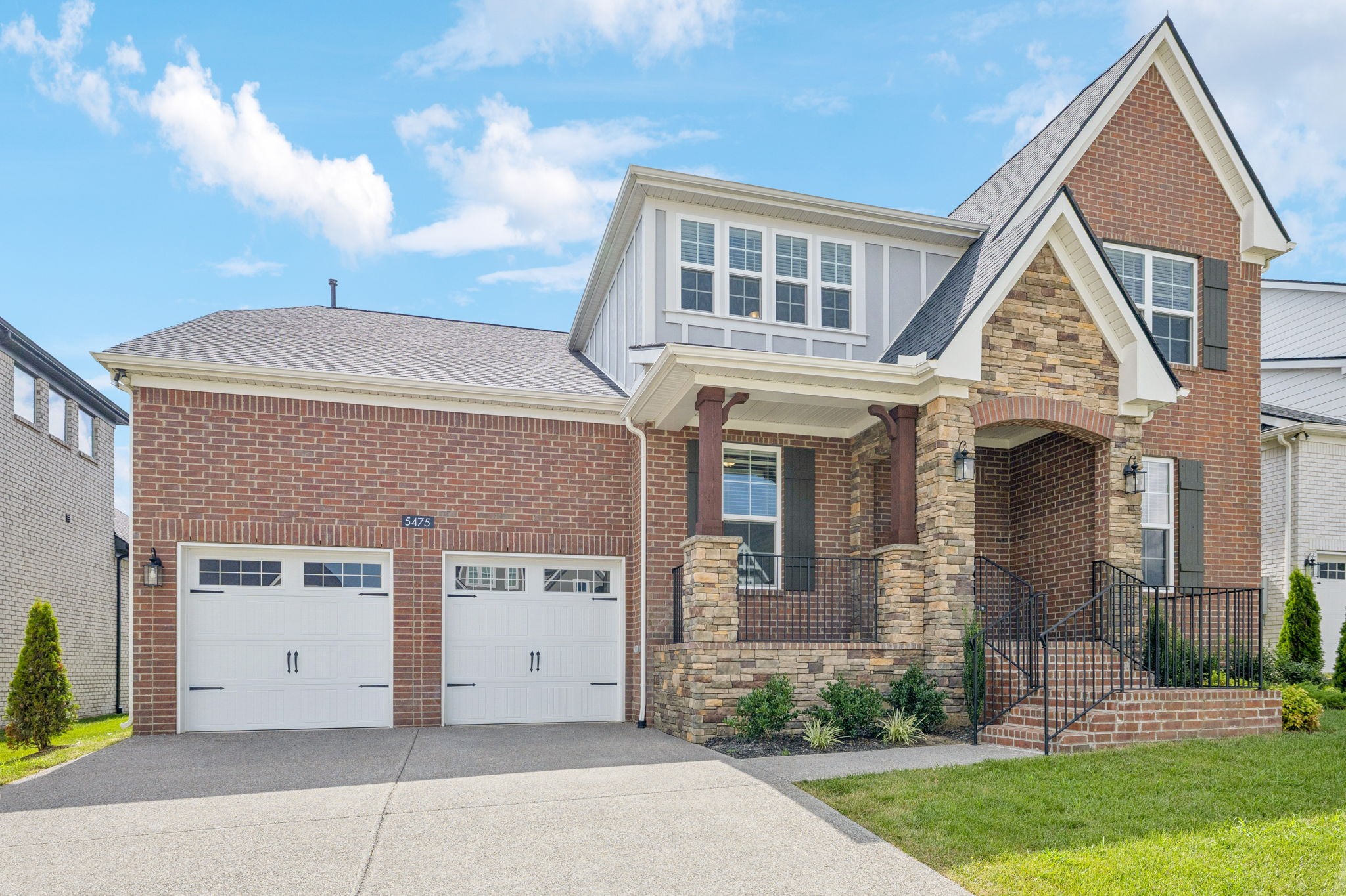 5475 Ayana Dr