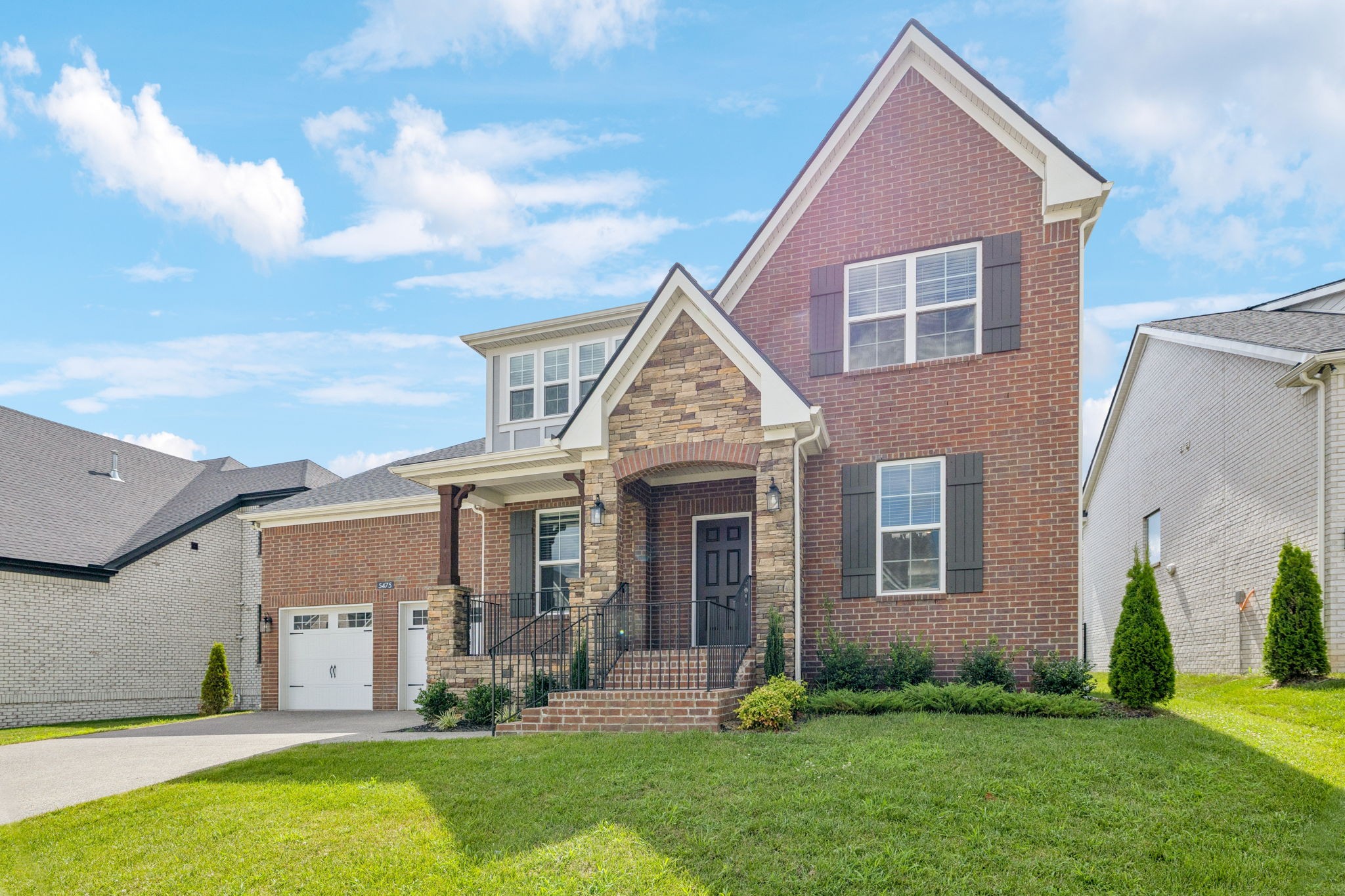 5475 Ayana Dr