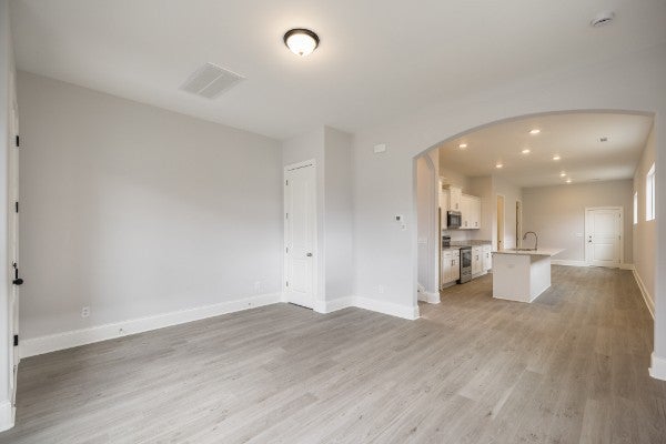 158 Oasis Dr