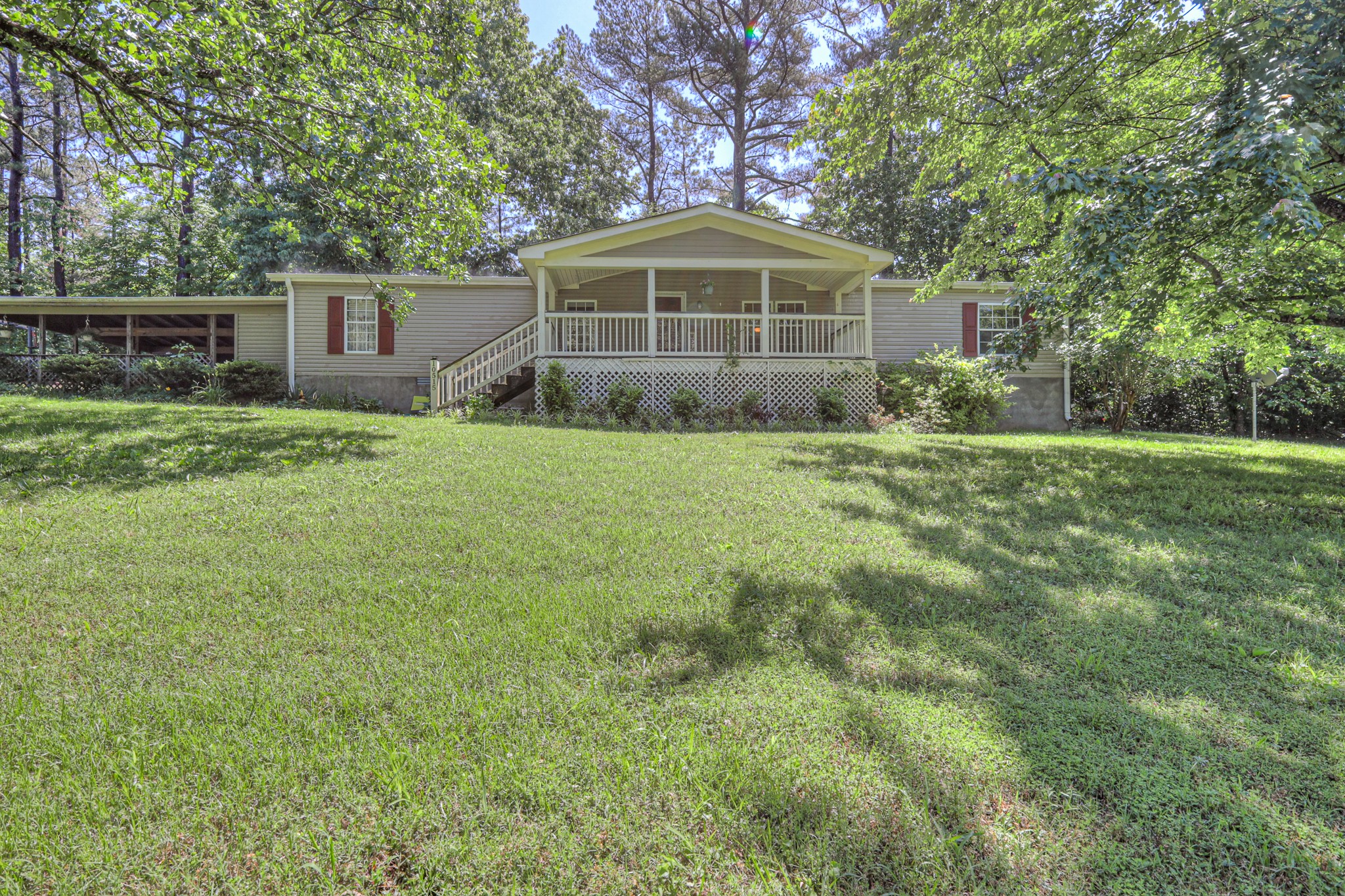 10515 Twin Springs Ln