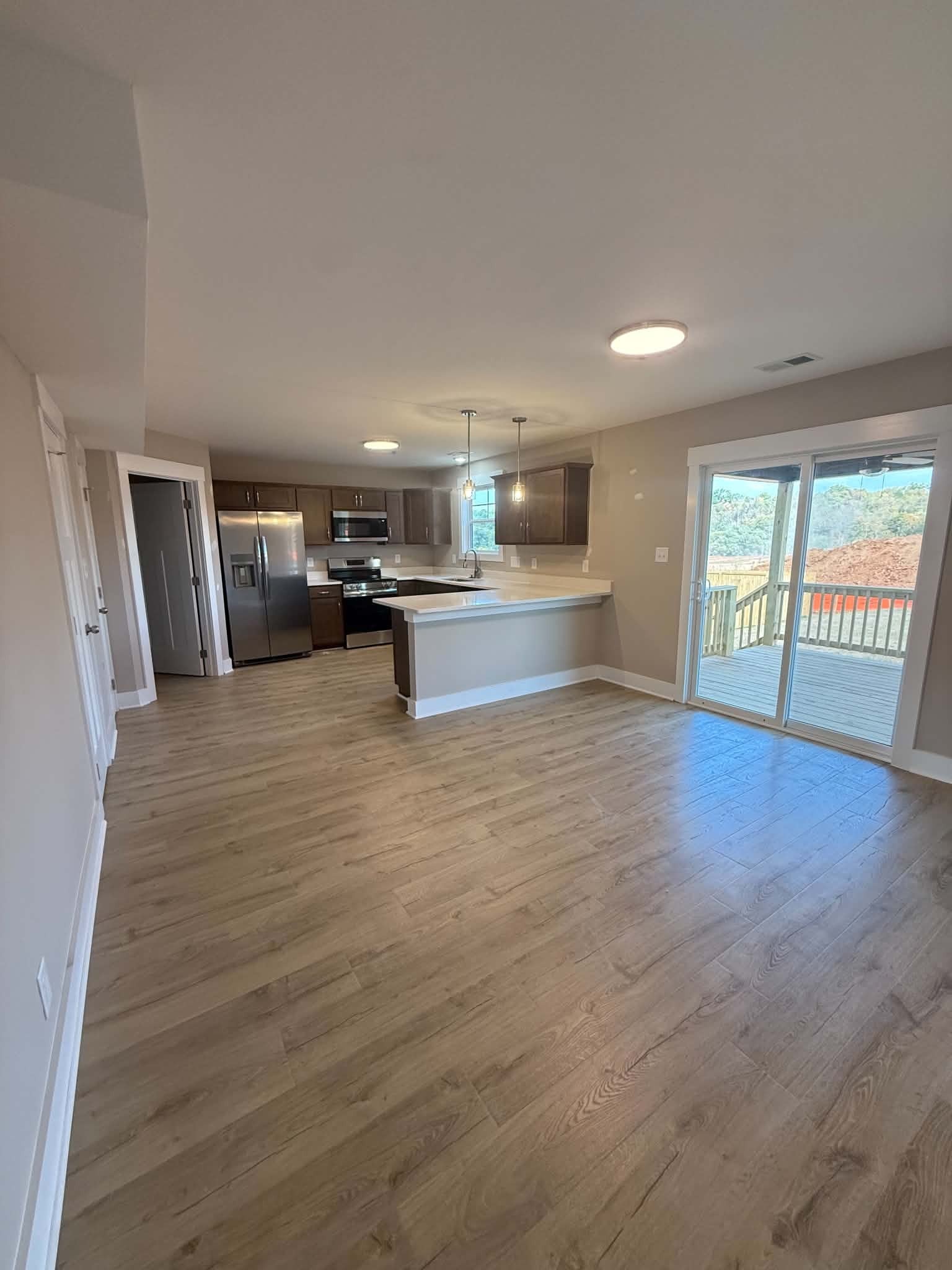 319 Cardinal Creek
