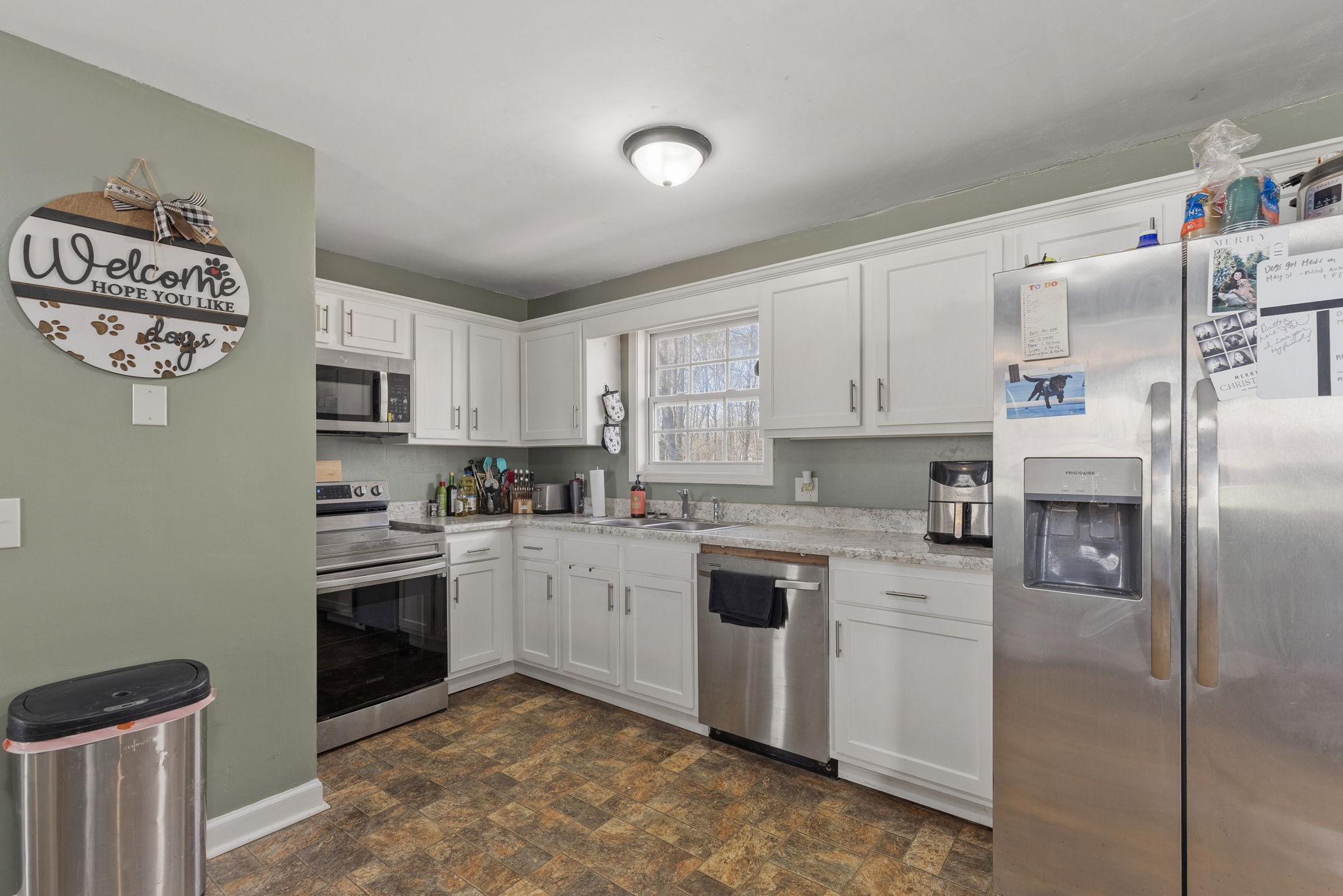 4016 Bentle Dr