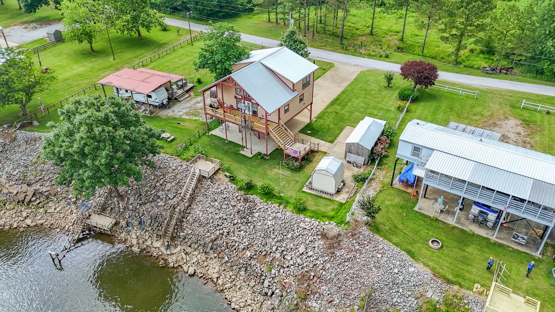 230 Silver Water Ln