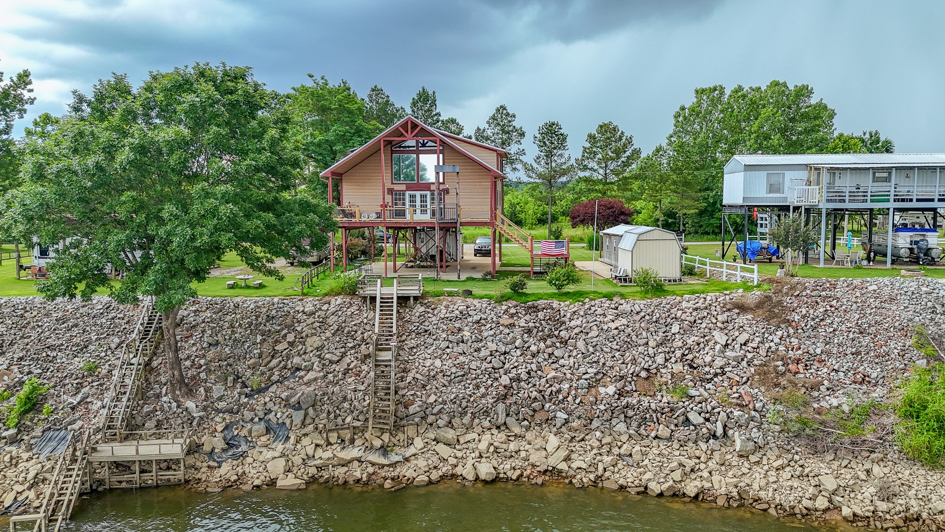 230 Silver Water Ln