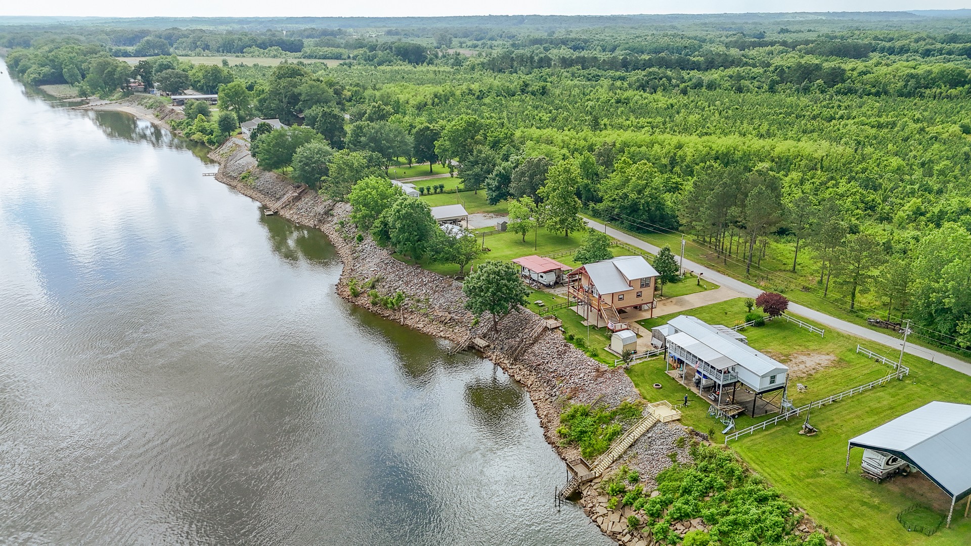 230 Silver Water Ln
