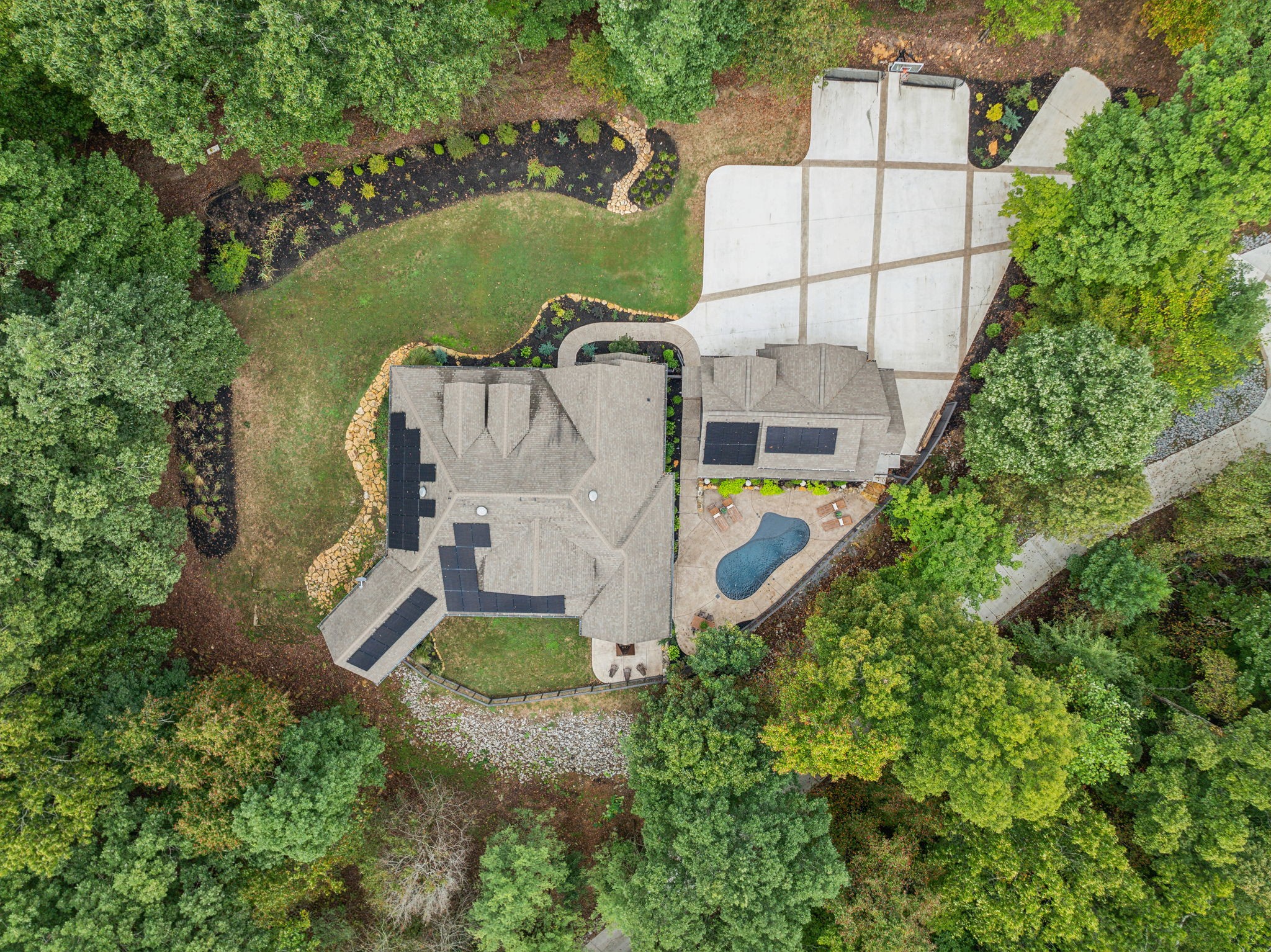 1020 Legacy Hills Dr