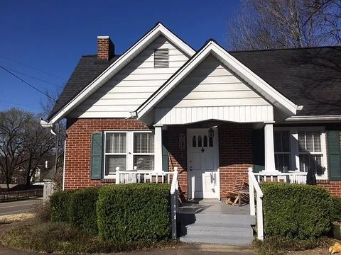 125 37th Ave N Nashville TN 37209