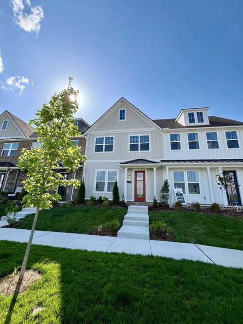 150 Valentine Aly Nashville TN 37218