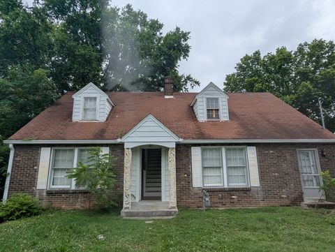 1049 Gwynn Dr Nashville TN 37216