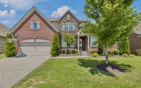 743 Burgess Dr Goodlettsville TN 37072
